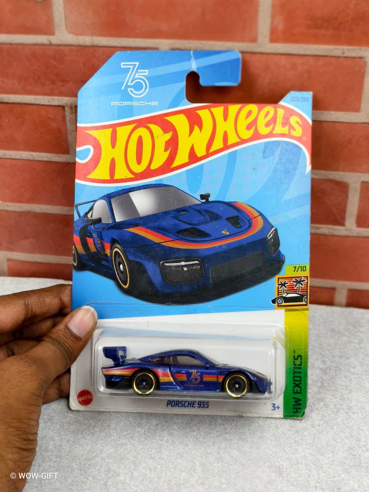 PORSCHE 935