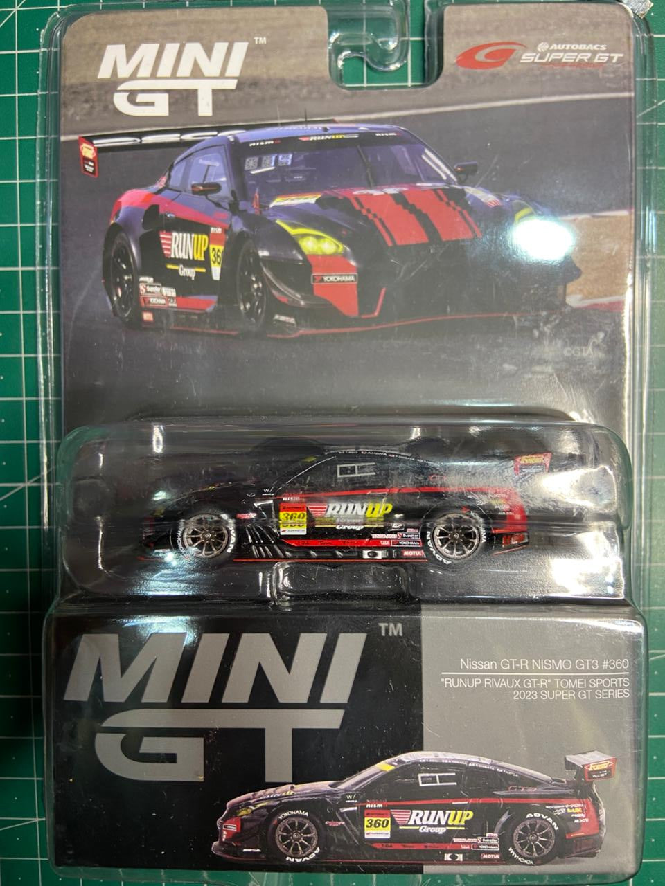Mini GT 6