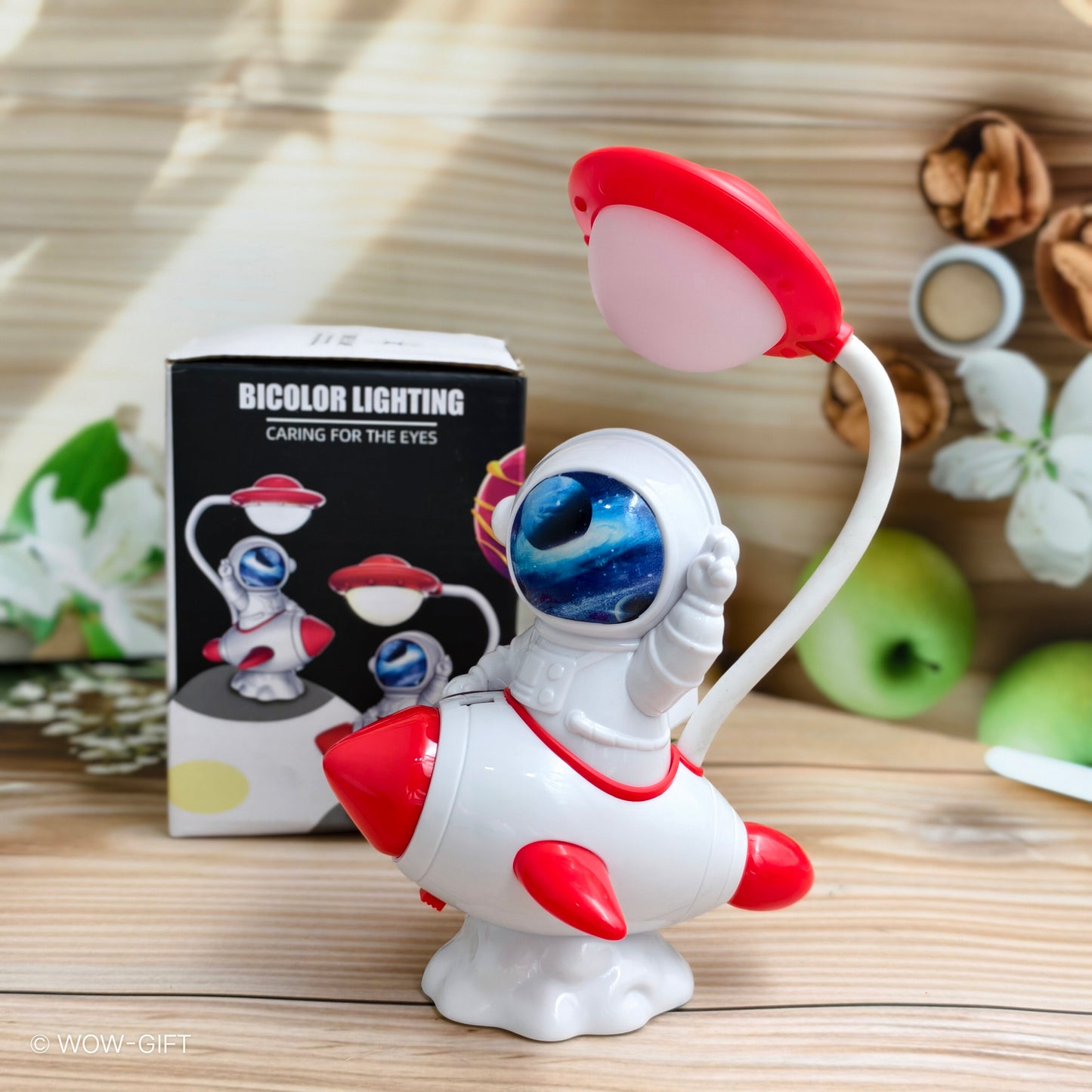 Astronaut Study Lamp