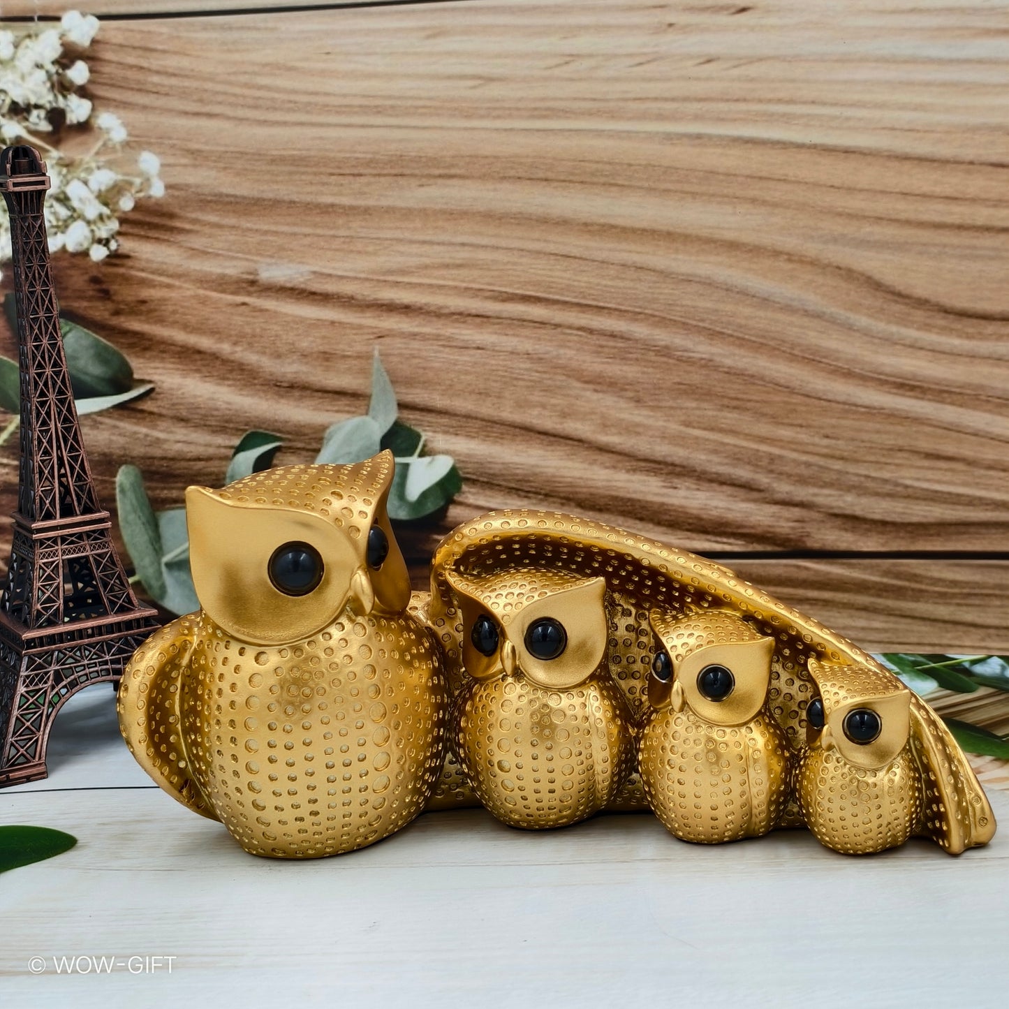 Family Owl Fly