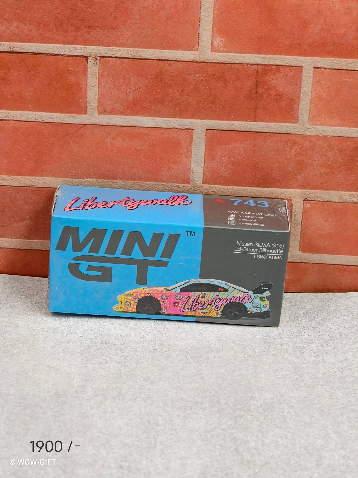 Minigt 743