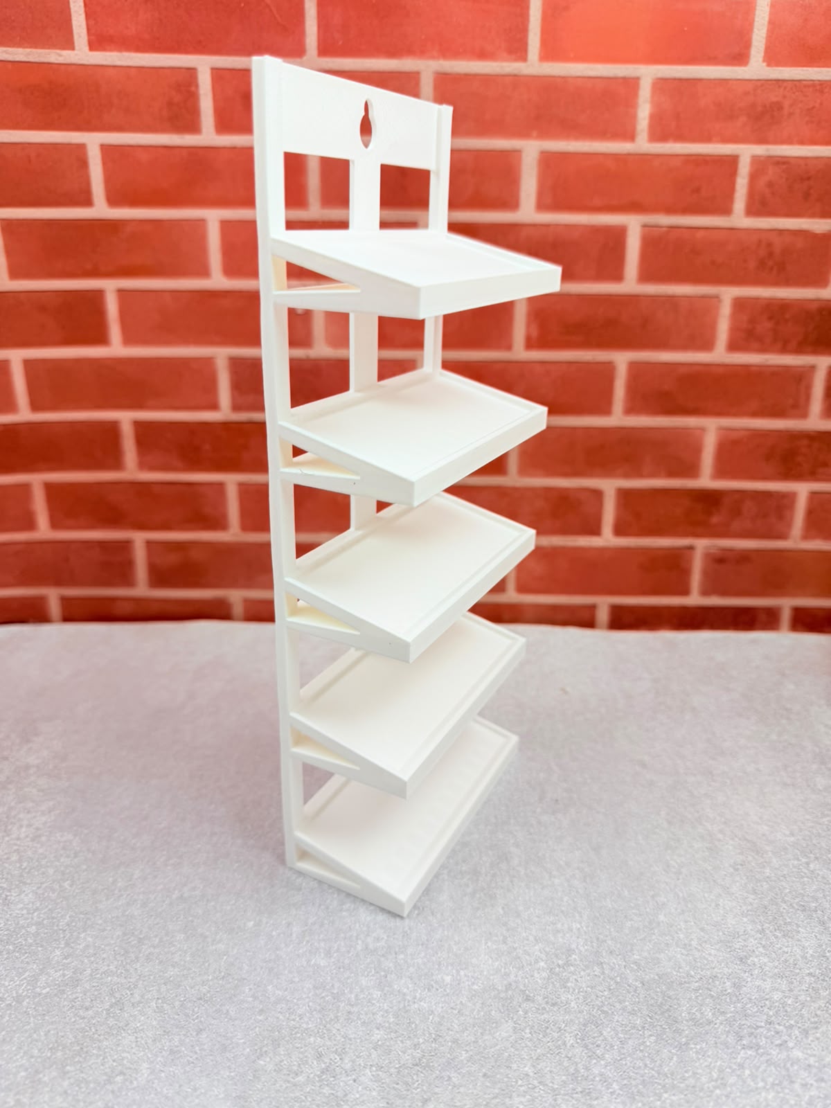 Hotwheels 5 piece display tilted stand