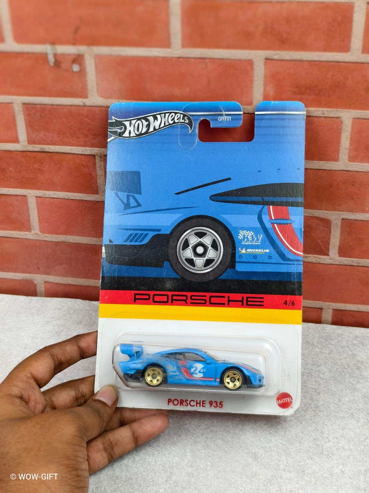 PORSCHE 935