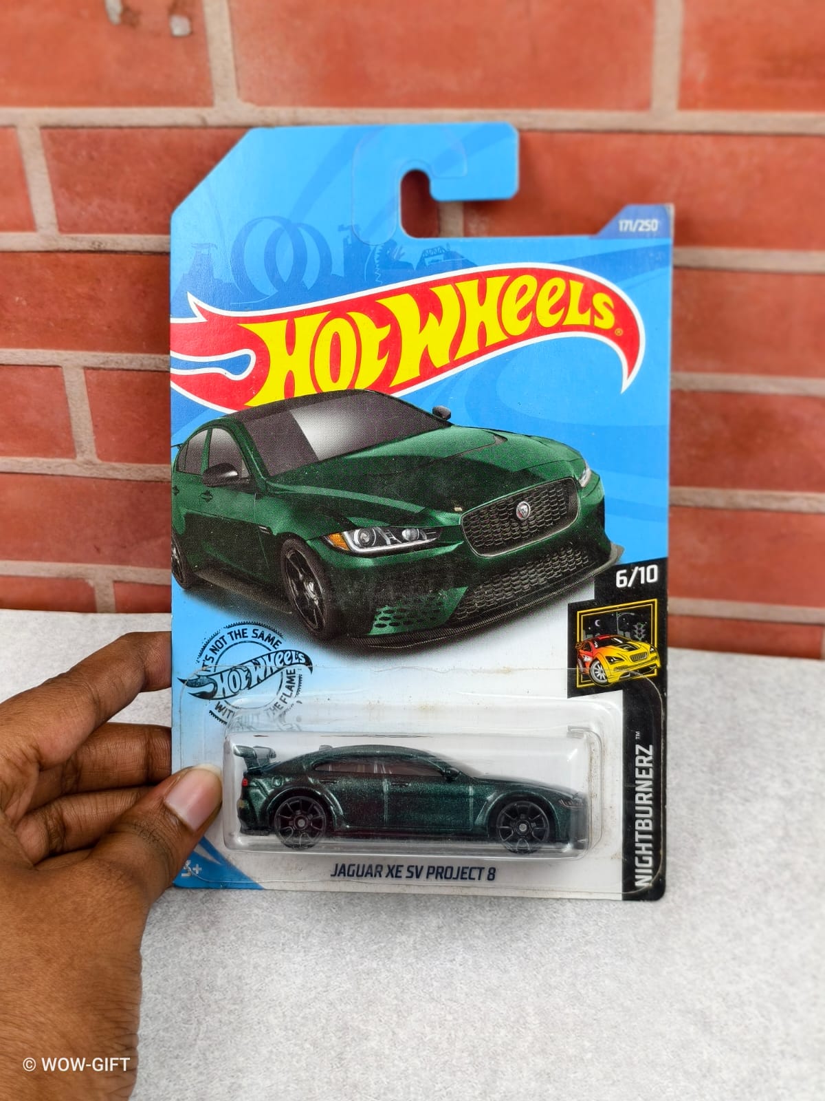 JAGUAR XE SV PROJECT 8