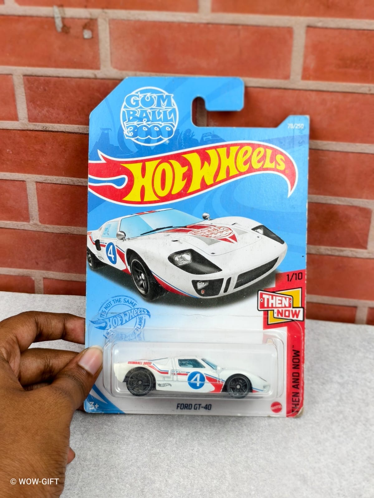 FORD GT-40