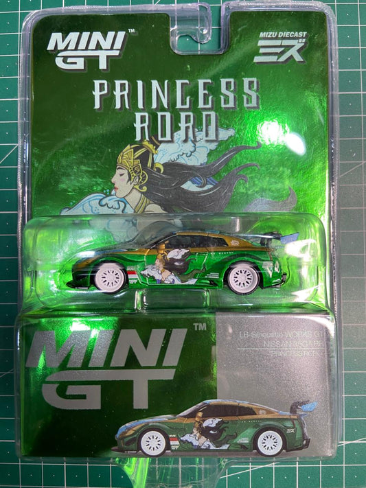 Mini GT 19