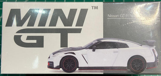 Mini GT 28