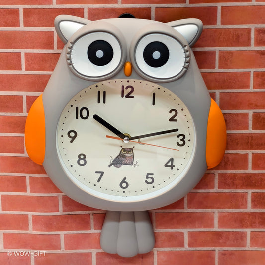 Owl Wall Clock With Pendulum
