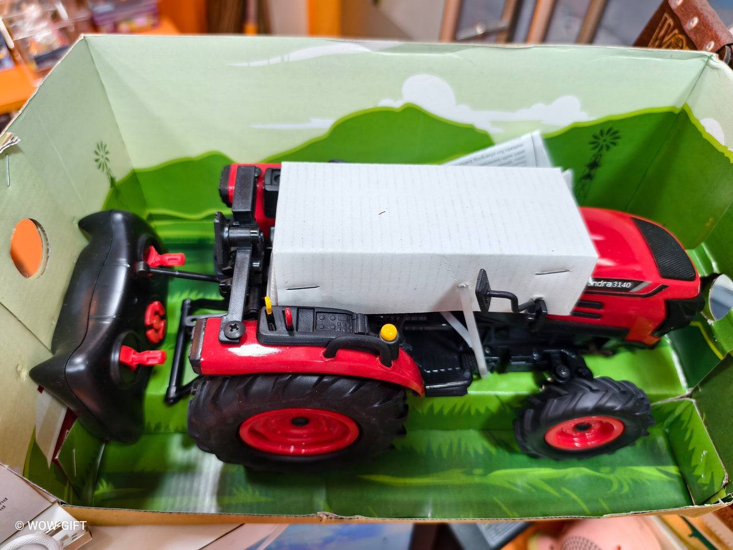 Realistic Farm R/C Tractor Toy with luminous Head Lights