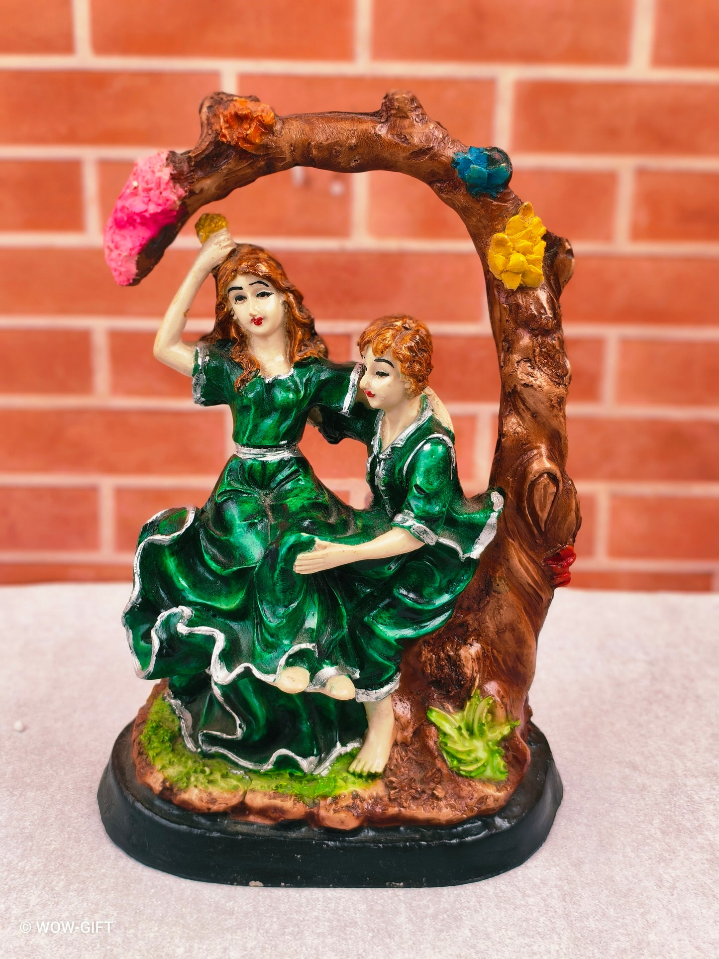 Couple statue