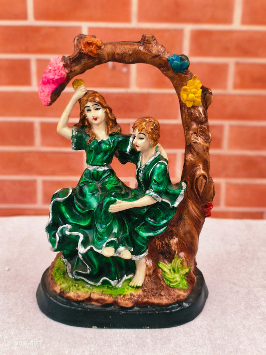 Couple statue